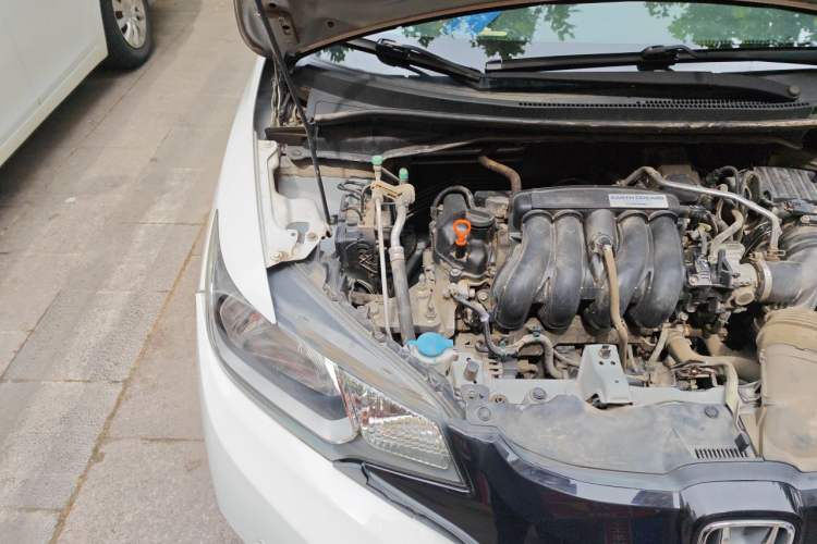 Used Honda Fit 2014 1.5L LX CVT Comfort Model Engine Bay Right