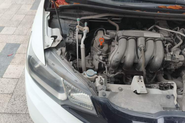 Used Honda Fit 2014 1.5L LX CVT Comfort Model Engine Bay Right