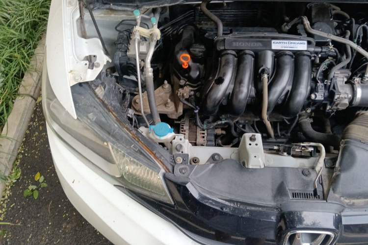 Used Honda Fit 2014 1.5L LX CVT Comfort Model Engine Bay Right
