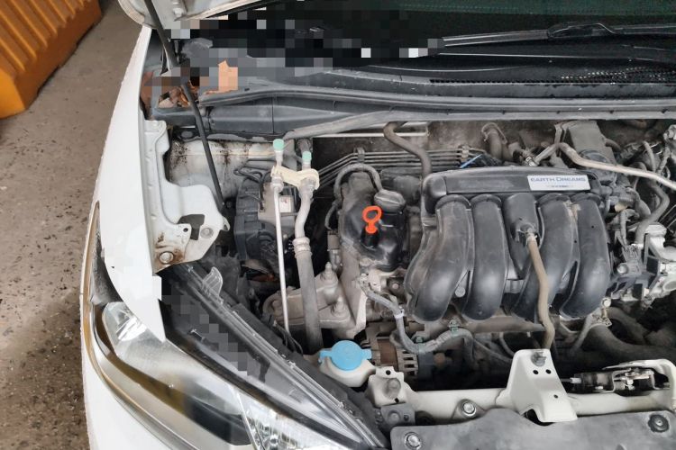 Used Honda Fit 2014 1.5L SE CVT Fashion Model Engine Bay Right