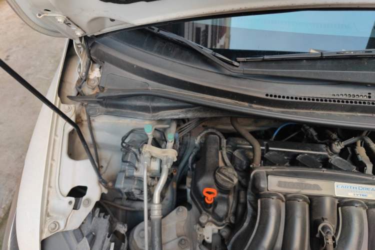 Used Honda Fit 2014 1.5L LX CVT Comfort Model Engine Bay Right