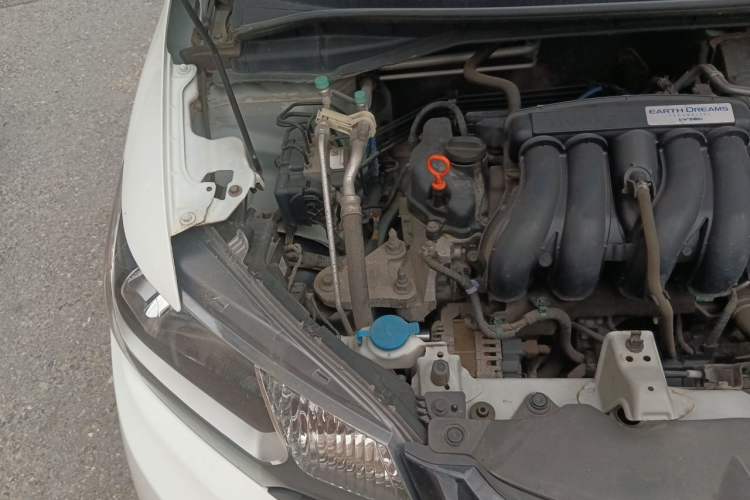 Used Honda Fit 2014 1.5L LX CVT Comfort Model Engine Bay Right