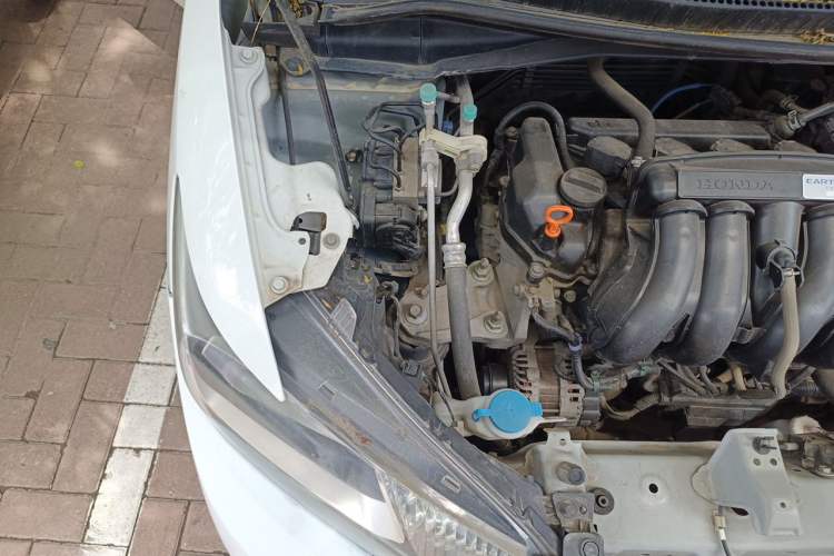 Used Honda Fit 2014 1.5L SE CVT Fashion Model Engine Bay Right