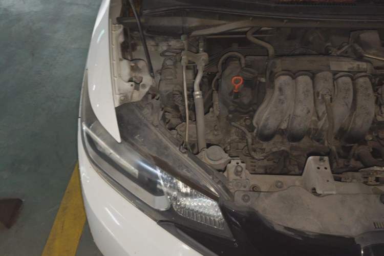 Used Honda Fit 2014 1.5L LX CVT Comfort Model Engine Bay Right
