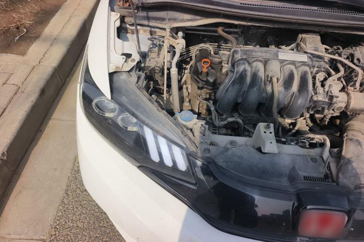 Used Honda Fit 2014 1.5L LX Manual Comfort Model Engine Bay Right