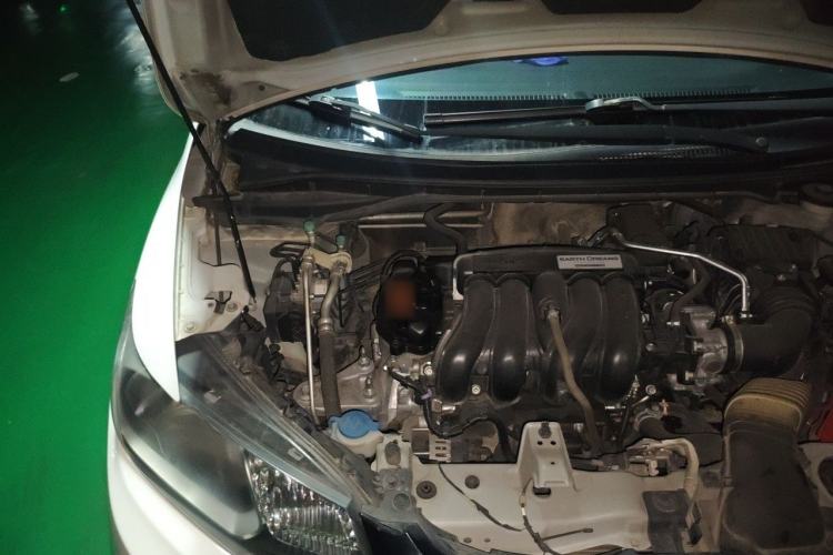 Used Honda Fit 2014 1.5L SE CVT Fashion Model Engine Bay Right