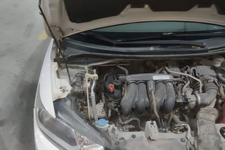 Used Honda Fit 2014 1.5L LX CVT Comfort Model Engine Bay Right