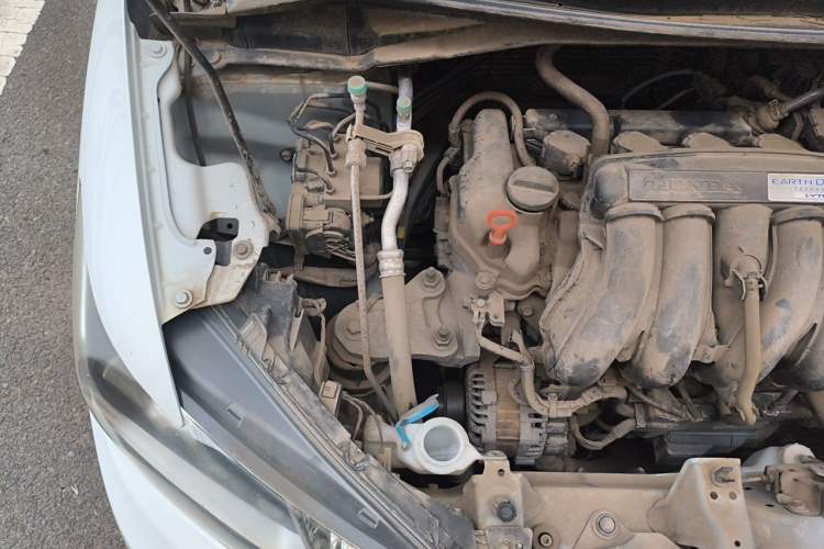 Used Honda Fit 2014 1.5L SE CVT Fashion Model Engine Bay Right