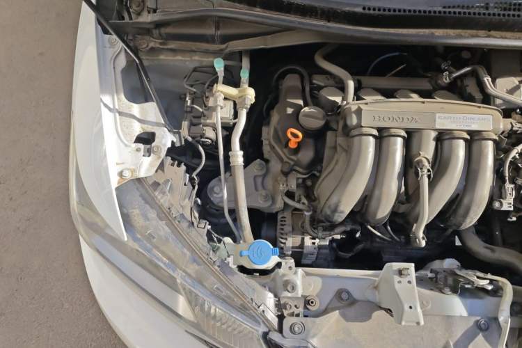 Used Honda Fit 2014 1.5L LX CVT Comfort Model Engine Bay Right