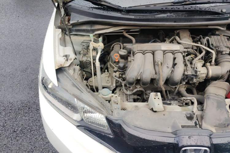 Used Honda Fit 2014 1.5L LX CVT Comfort Model Engine Bay Right