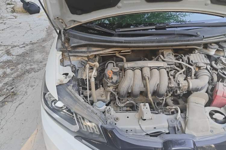 Used Honda Fit 2014 1.5L EXLI CVT Leading Model Engine Bay Right