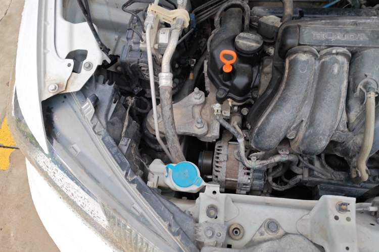 Used Honda Fit 2014 1.5L SE CVT Fashion Model Engine Bay Right