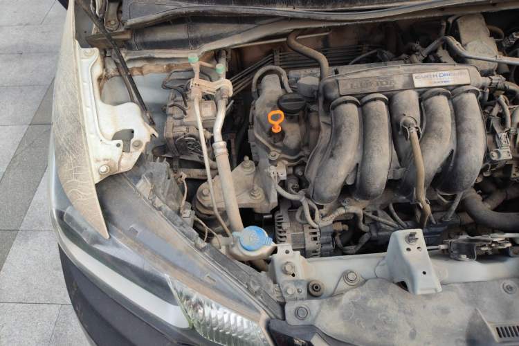 Used Honda Fit 2014 1.5L LX Manual Comfort Model Engine Bay Right