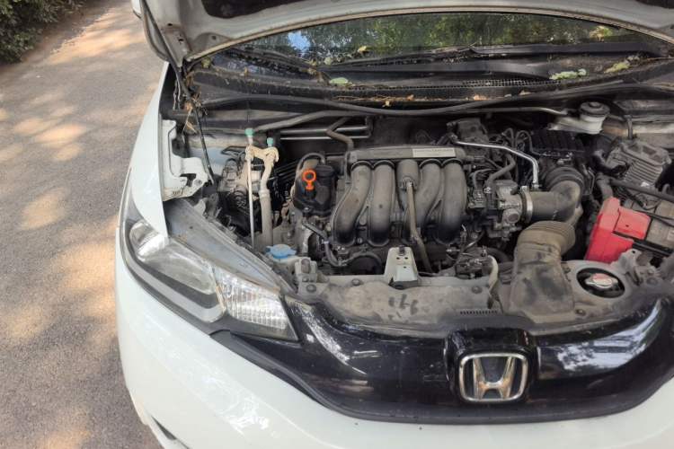 Used Honda Fit 2014 1.5L LX CVT Comfort Model Engine Bay Right