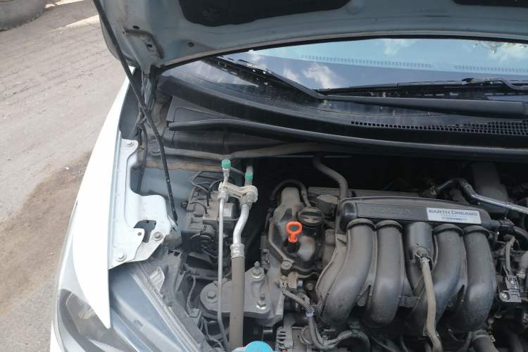 Used Honda Fit 2014 1.5L LX CVT Comfort Model Engine Bay Right