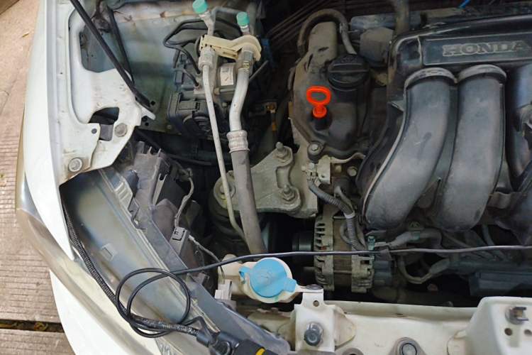 Used Honda Fit 2014 1.5L LX CVT Comfort Model Engine Bay Right
