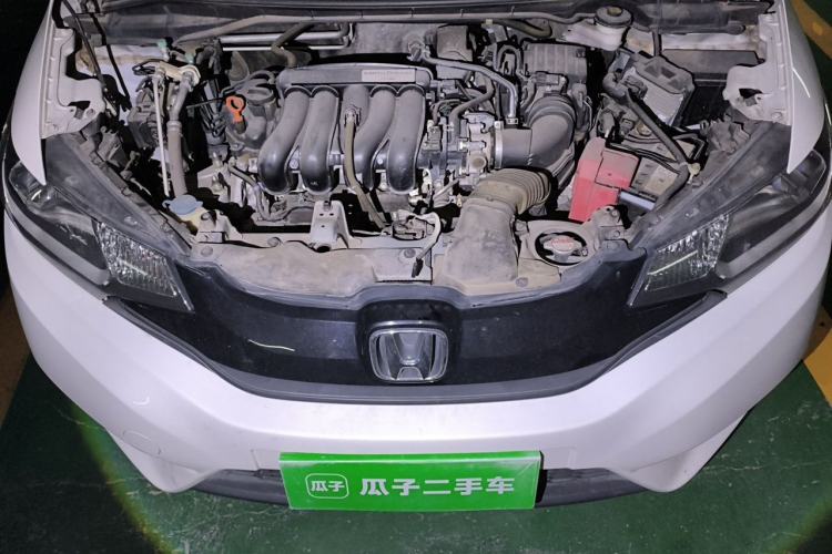 Used Honda Fit 2014 1.5L SE CVT Fashion Model Engine Bay