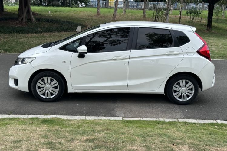 Used Honda Fit 2014 1.5L LX CVT Comfort Model Exterior 1