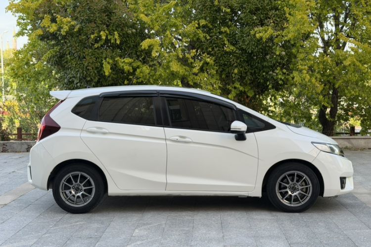 Used Honda Fit 2014 1.5L EXLI CVT Leading Model Exterior 1