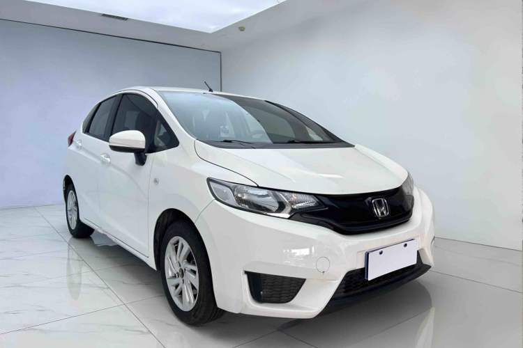 Used Honda Fit 2014 1.5L LX CVT Comfort Model Exterior 2