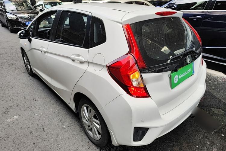 Used Honda Fit 2014 1.5L LX CVT Comfort Model Exterior 2