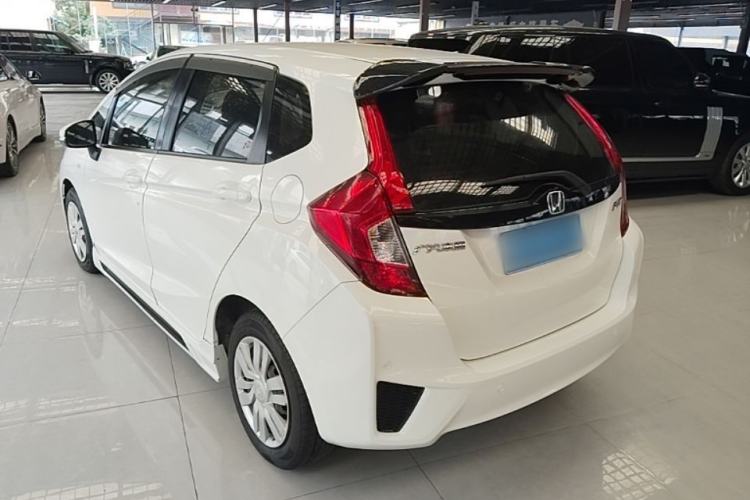Used Honda Fit 2014 1.5L LX CVT Comfort Model Exterior 2