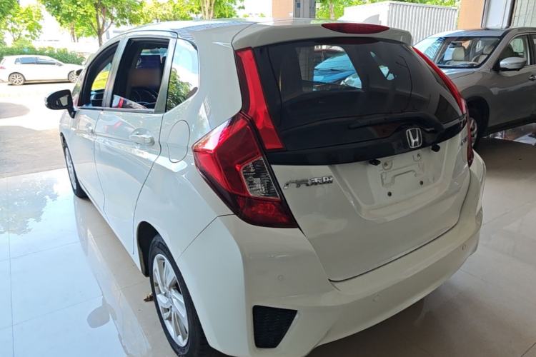 Used Honda Fit 2014 1.5L SE CVT Fashion Model Exterior 2