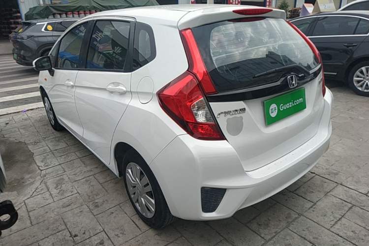 Used Honda Fit 2014 1.5L LX CVT Comfort Model Exterior 2