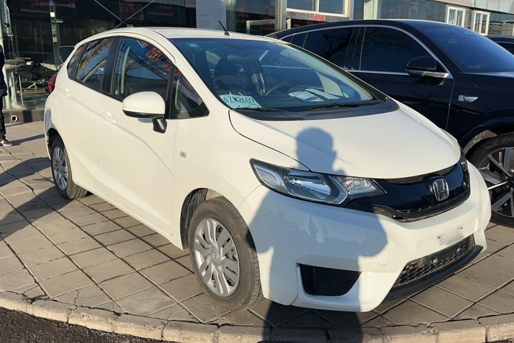 Used Honda Fit 2014 1.5L LX CVT Comfort Model Exterior 2