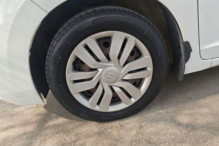Used Honda Fit 2014 1.5L LX CVT Comfort Model Exterior 4