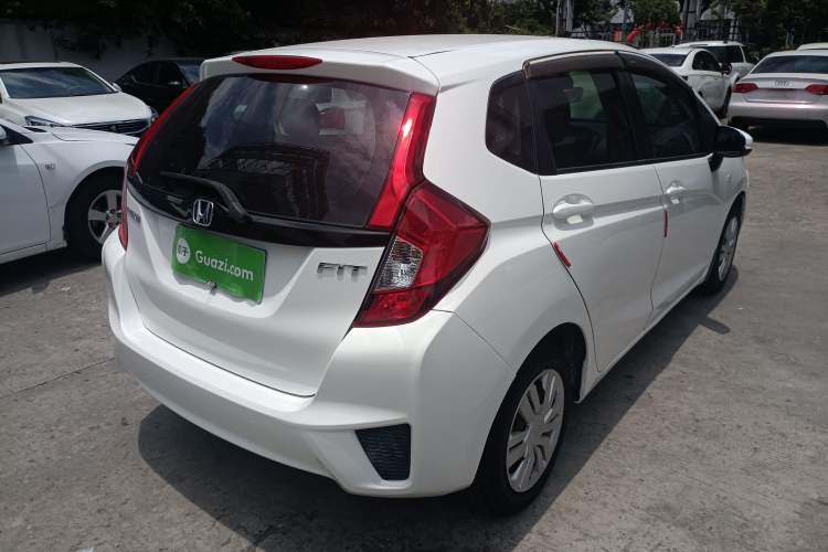 Used Honda Fit 2014 1.5L LX CVT Comfort Model Exterior 4