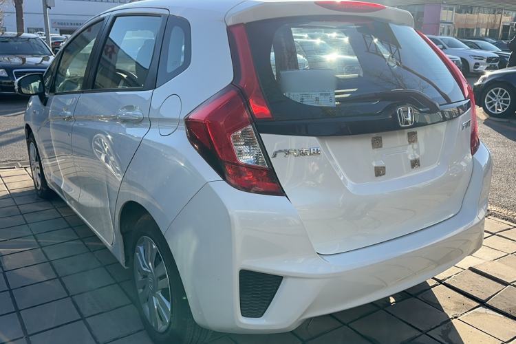 Used Honda Fit 2014 1.5L LX CVT Comfort Model Exterior 4