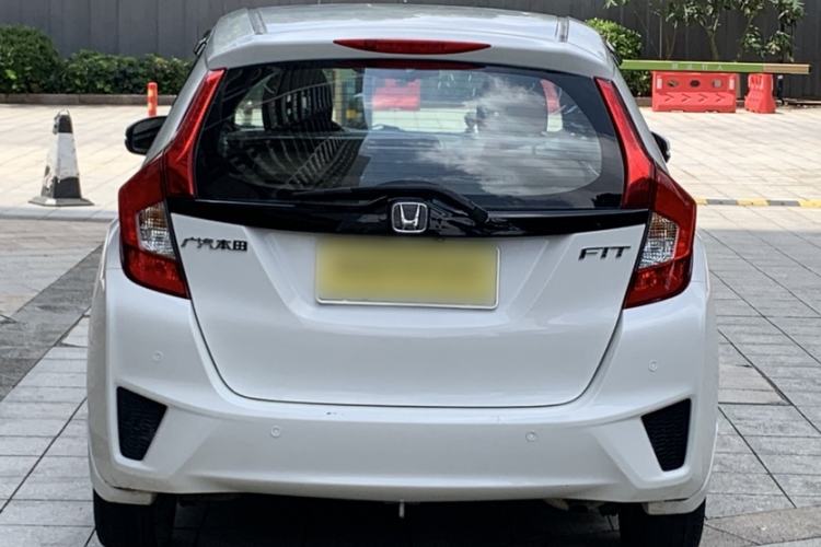 Used Honda Fit 2014 1.5L LX CVT Comfort Model Exterior 5