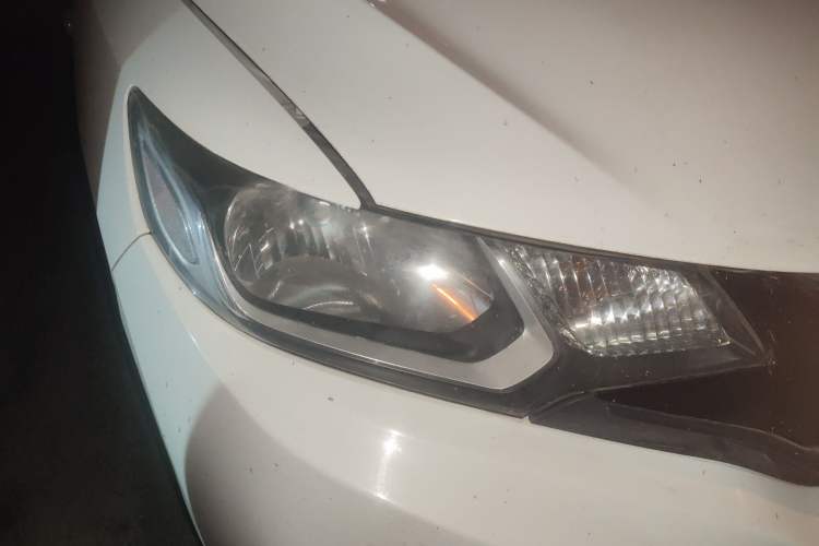 Used Honda Fit 2014 1.5L LX CVT Comfort Model Exterior 6