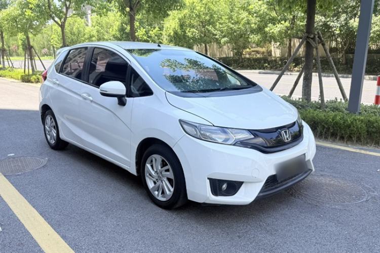 Used Honda Fit 2014 1.5L SE CVT Fashion Model Exterior 7