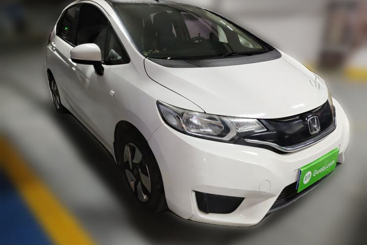 Used Honda Fit 2014 1.5L LX CVT Comfort Model Front Right 45 Deg