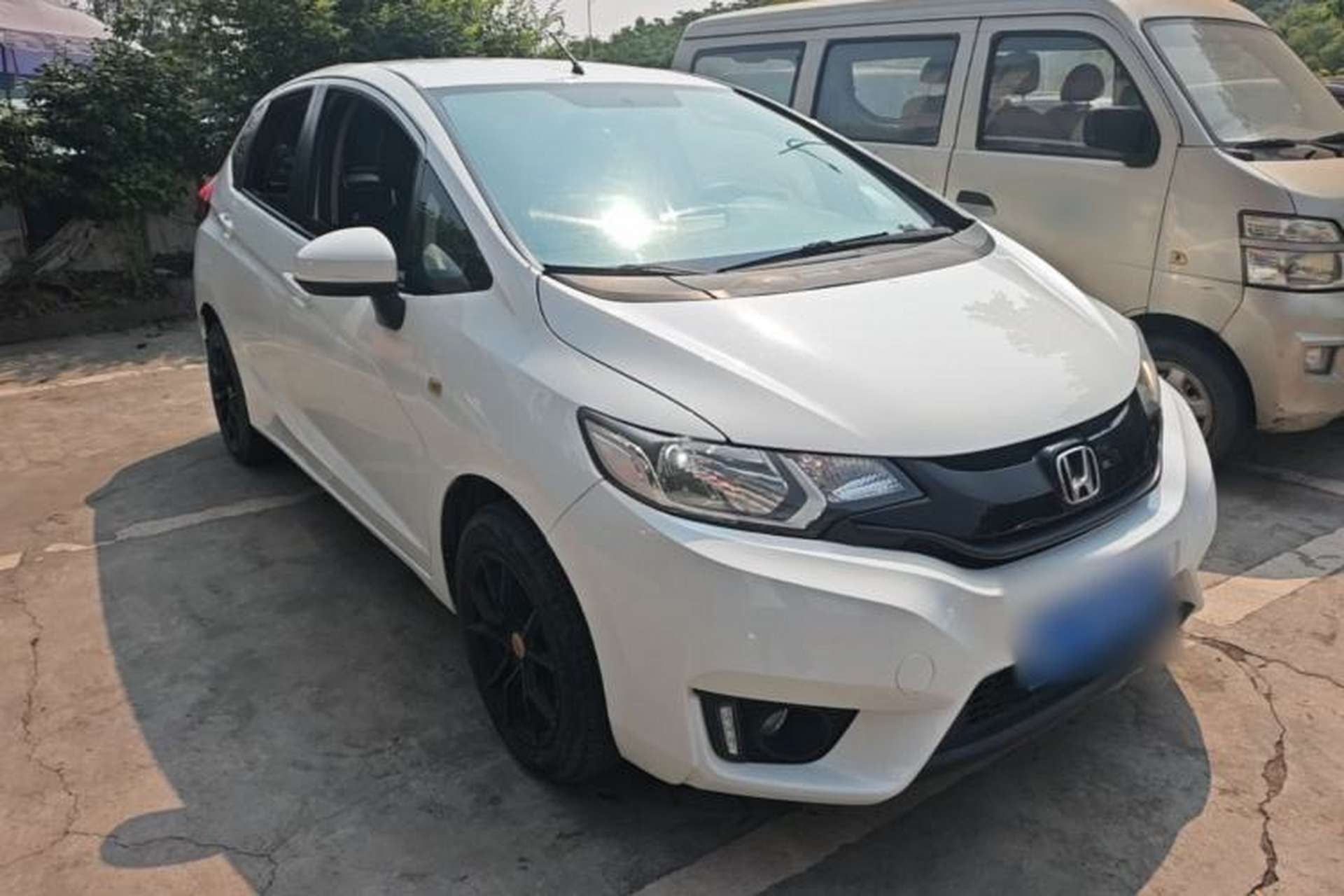 Used Honda Fit 2014 1.5L LX Manual Comfort Model Front Right 45 Deg