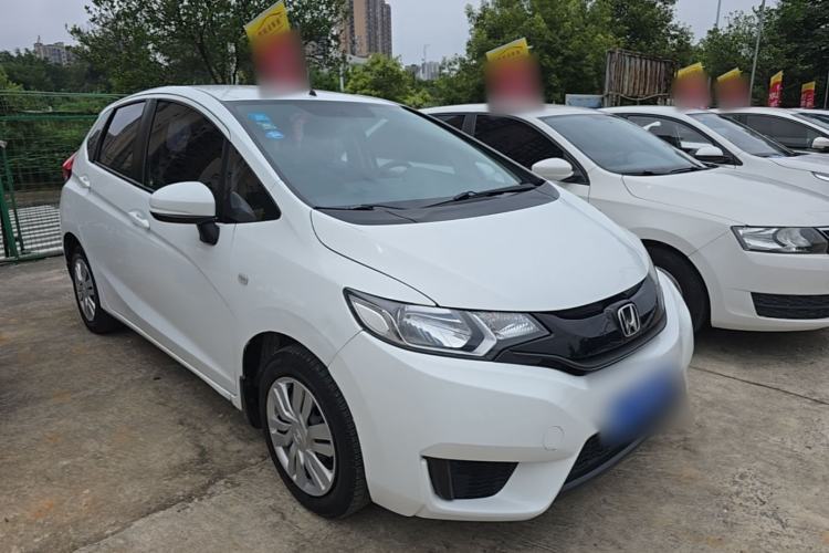 Used Honda Fit 2014 1.5L LX CVT Comfort Model Front Right 45 Deg