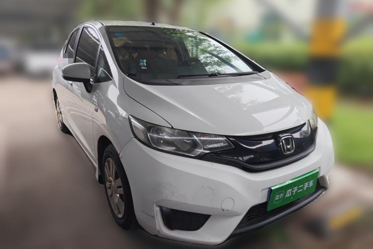 Used Honda Fit 2014 1.5L LX CVT Comfort Model Front Right 45 Deg