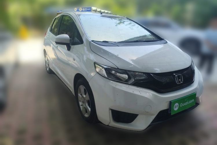 Used Honda Fit 2014 1.5L LX CVT Comfort Model Front Right 45 Deg