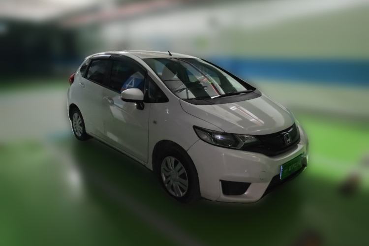 Used Honda Fit 2014 1.5L LX CVT Comfort Model Front Right 45 Deg