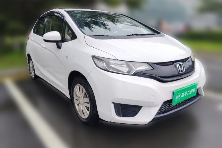 Used Honda Fit 2014 1.5L LX CVT Comfort Model Front Right 45 Deg