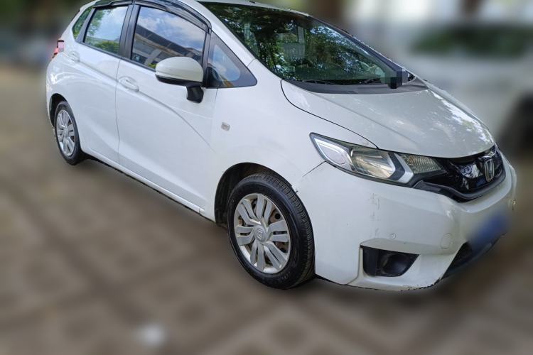 Used Honda Fit 2014 1.5L LX CVT Comfort Model Front Right 45 Deg