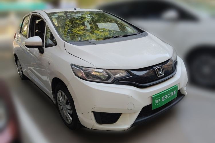 Used Honda Fit 2014 1.5L LX CVT Comfort Model Front Right 45 Deg