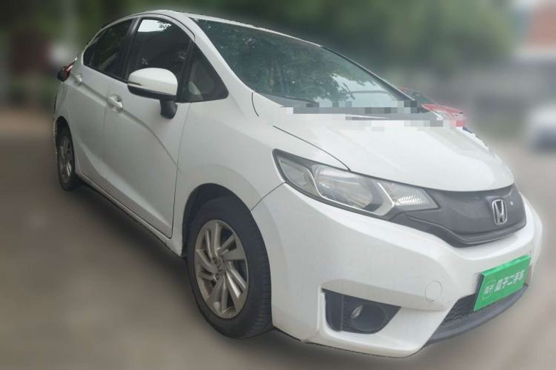 Used Honda Fit 2014 1.5L SE CVT Fashion Model Front Right 45 Deg