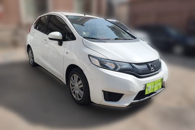 Used Honda Fit 2014 1.5L LX CVT Comfort Model Front Right 45 Deg