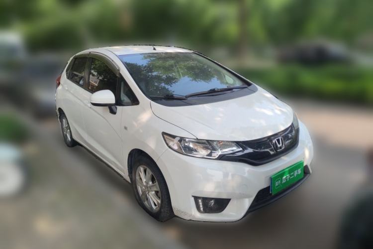 Used Honda Fit 2014 1.5L LX CVT Comfort Model Front Right 45 Deg