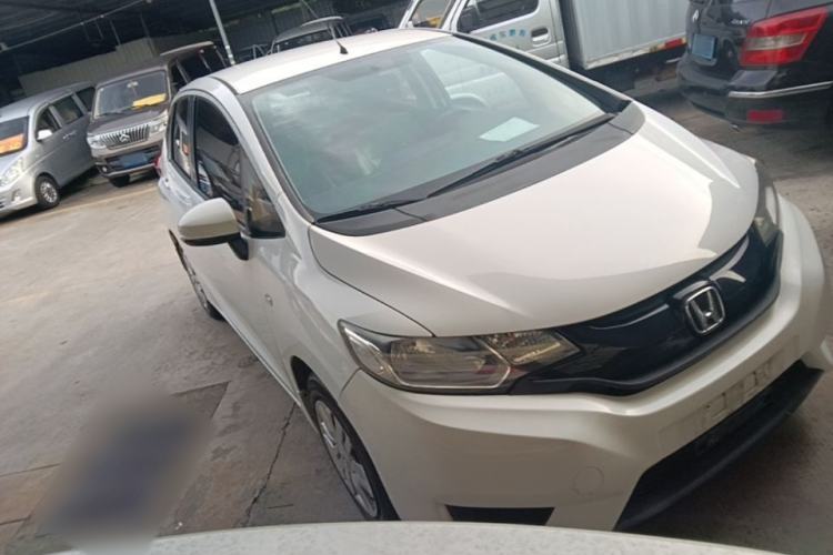 Used Honda Fit 2014 1.5L LX CVT Comfort Model Front Right 45 Deg