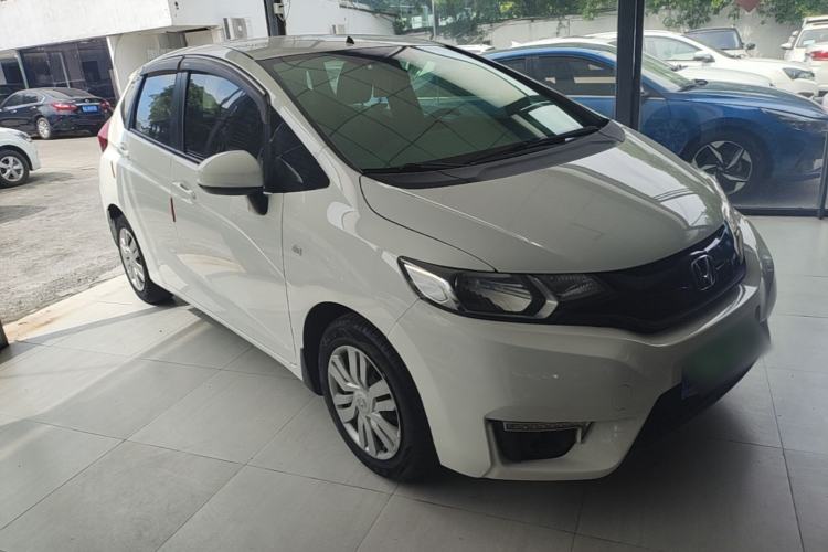 Used Honda Fit 2014 1.5L LX CVT Comfort Model Front Right 45 Deg