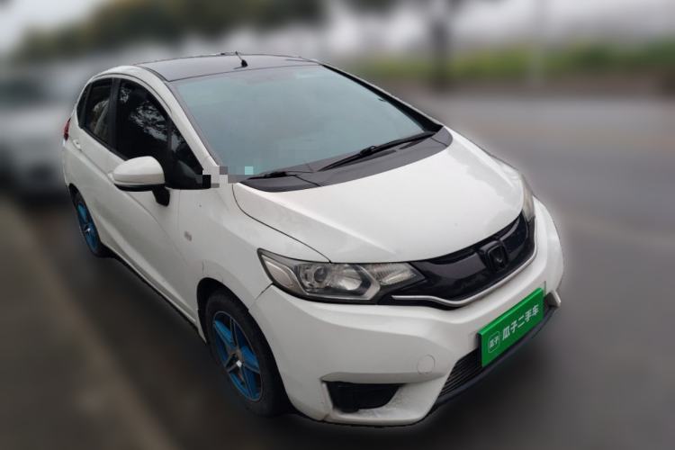 Used Honda Fit 2014 1.5L LX CVT Comfort Model Front Right 45 Deg